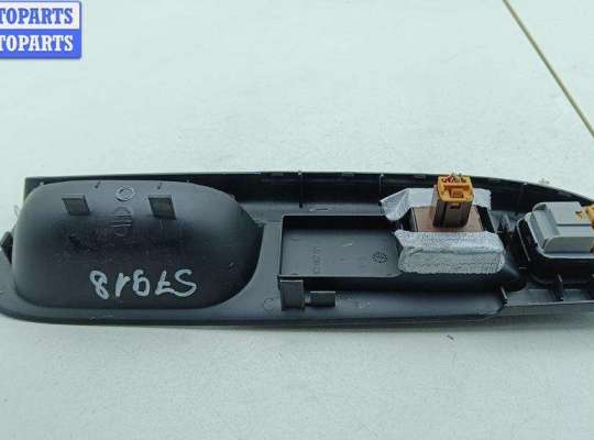 купить Блок кнопок управления стеклоподъемниками на Volkswagen Passat B6