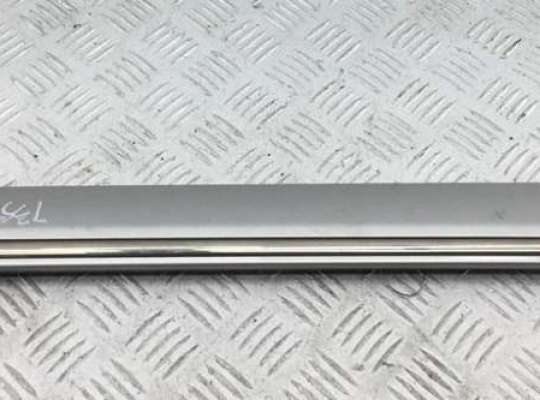 Молдинг двери задней правой MB1488139 на Mercedes C-Class W203 (2000-2006)