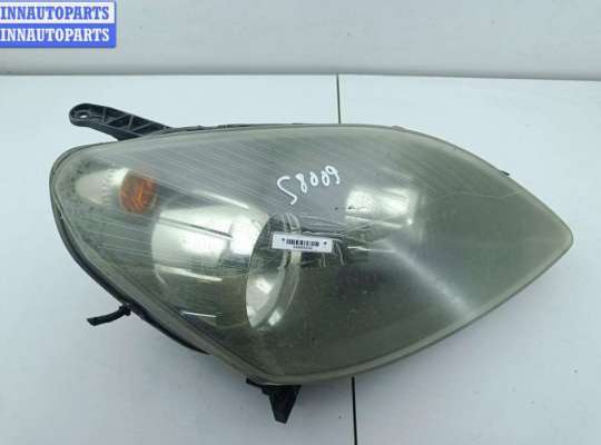 купить Фара правая на Opel Zafira B (2004-2014)