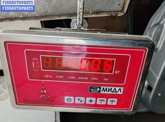 купить Молдинг двери передней правой на Volkswagen Passat B6