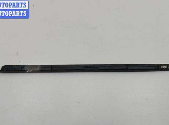 Накладка декоративная (на порог) на Volkswagen Touareg I (7L)