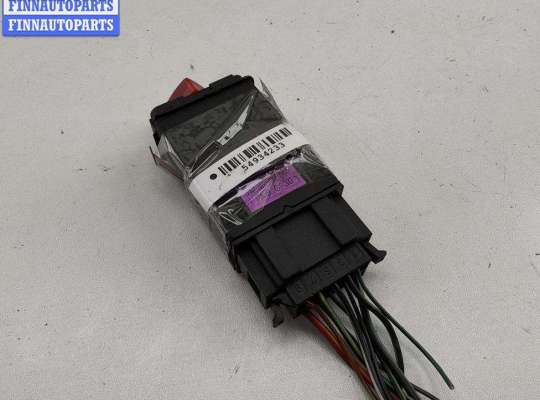 купить Кнопка аварийной сигнализации (аварийки) на Audi A6 C5 (1997-2005)