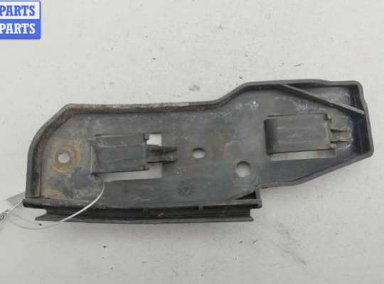 купить Кронштейн бампера переднего на Volkswagen Passat B5+ (GP)