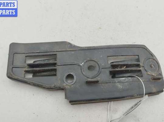 Купить Кронштейн бампера переднего на Volkswagen Passat B5+ (GP) Кронштейн бампера переднего VG2712245 на Volkswagen Passat B5+ (GP)