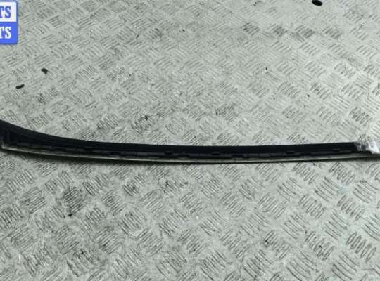 купить Молдинг лобового стекла на Mercedes E-Class W212 (2009-2016)