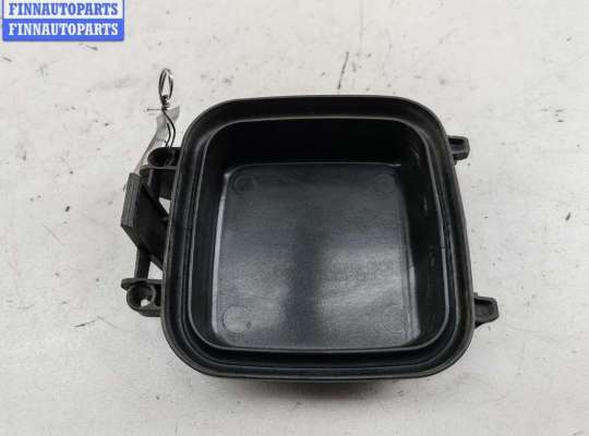 купить Крышка (заглушка) задняя фары правой на Audi A6 C6 (2004-2011)