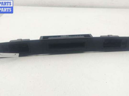 купить Кнопка открывания багажника на Audi A6 C6 (2004-2011)