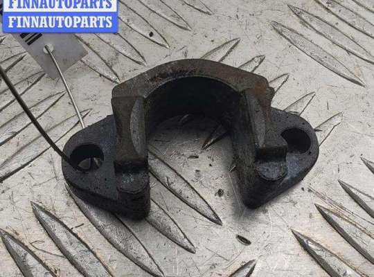 купить Скоба (кронштейн) крепления форсунки на BMW 5 E60/E61 (2003-2010)