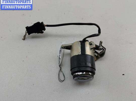 Кнопка открывания багажника AU1700744 на Audi 80 B4 (1991-1996)