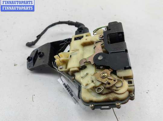 купить Замок двери передней левой на Volkswagen Passat B5+ (GP)