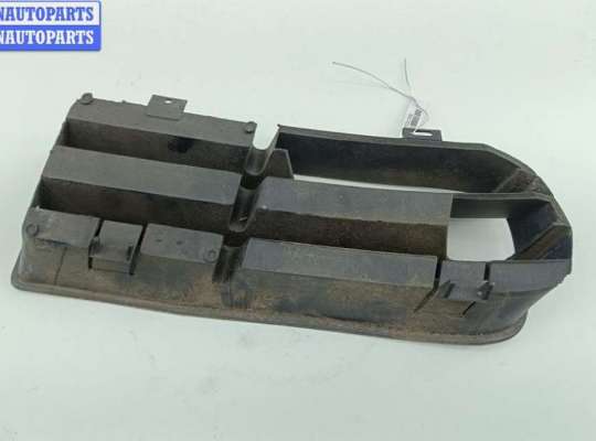 купить Решётка (заглушка) в бампер на Volkswagen Golf-4