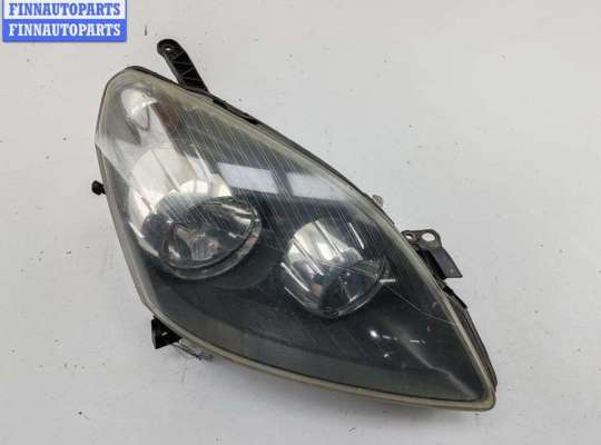 Фара передняя на Opel Zafira B