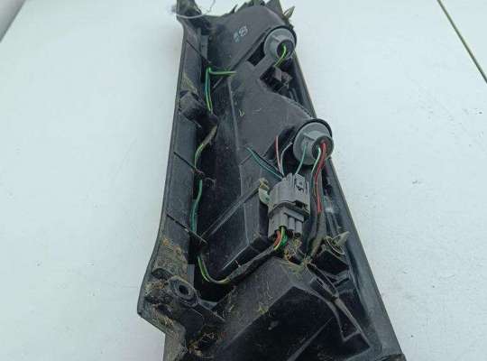 купить Фонарь задний левый на Honda CR-V (1995-2001)