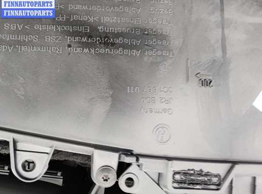 купить Обшивка двери передней левой (дверная карта) на Volkswagen Passat B6