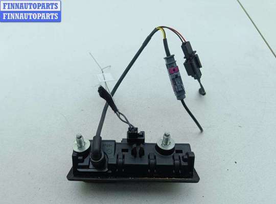 купить Кнопка открывания багажника на Volkswagen Passat B6