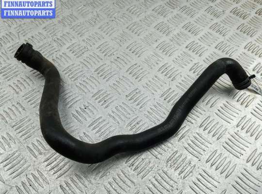 купить Патрубок отопителя (печки) на Volkswagen Passat B5