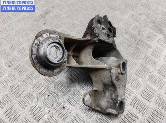 купить Кронштейн крепления на Audi A4 B7 (2004-2008)