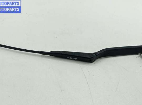 Щеткодержатель (поводок стеклоочистителя) передний BM3607050 на BMW 3 E36 (1991-2000)