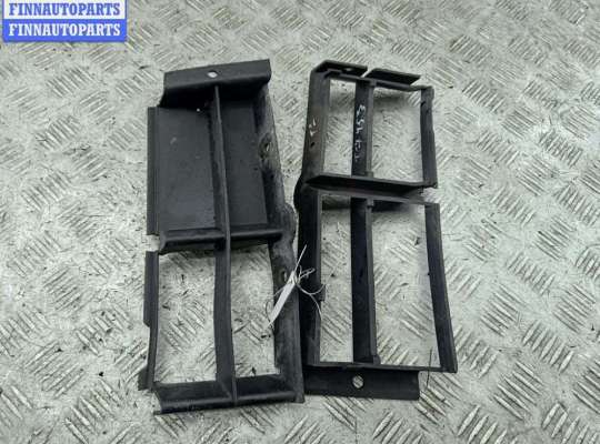 купить Решётка (заглушка) в бампер на BMW 5 E39 (1995-2003)