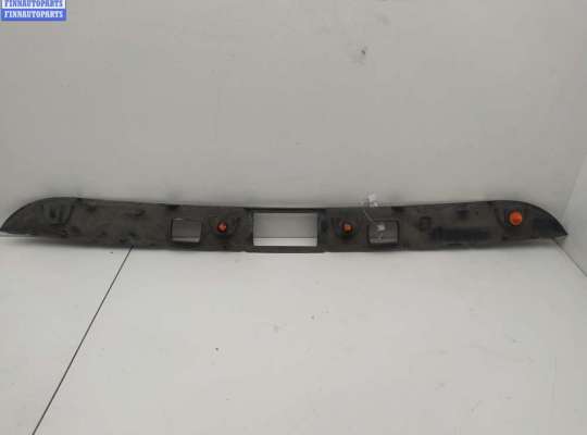 Планка подсветки номера на Mercedes-Benz E (W212)