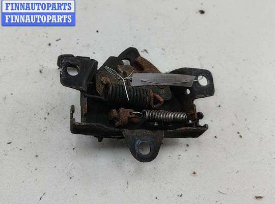 Замок капота на Hyundai i30 I (FD)