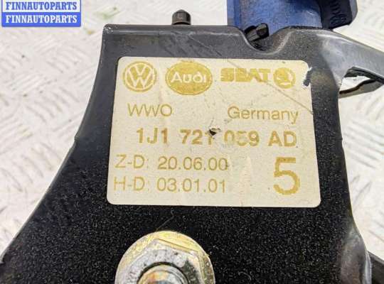 купить Педаль сцепления на Volkswagen Golf-4