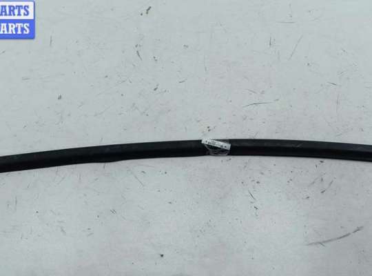 купить Молдинг стекла двери задней левой наружный на Skoda Octavia mk1 (A4 1U) 1996-2010