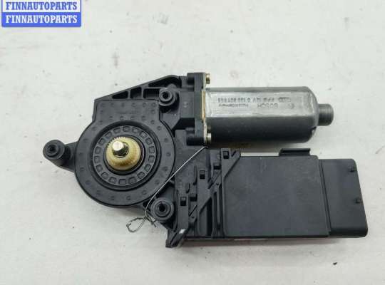 Моторчик стеклоподъемника передний левый VG2756197 на Volkswagen Passat B5