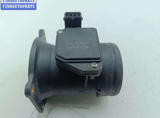 Купить Расходомер (измеритель потока воздуха) на Volkswagen Passat B5 Расходомер (измеритель потока воздуха) VG2659373 на Volkswagen Passat B5