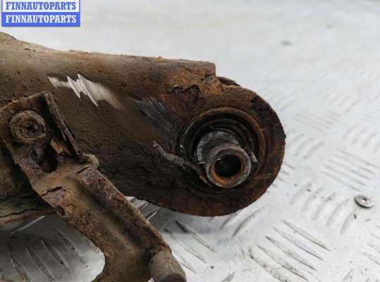 купить Рычаг подвески задний правый на Nissan Pathfinder
