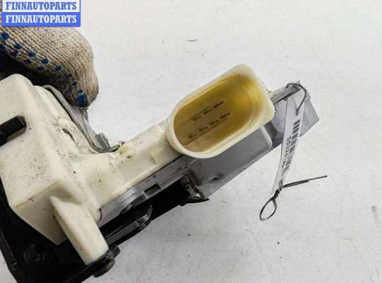 купить Замок двери передней правой на Audi A4 B7 (2004-2008)