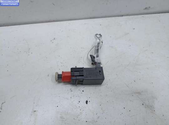 купить Датчик педали сцепления на Opel Astra G (1998-2004)