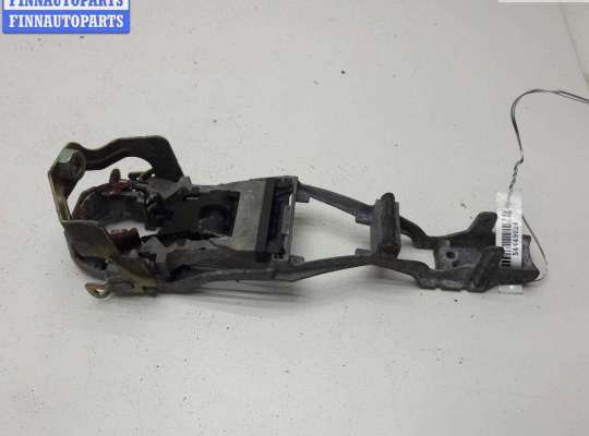 купить Корпус (держатель) ручки двери передней правой на Volkswagen Passat B5+ (GP)