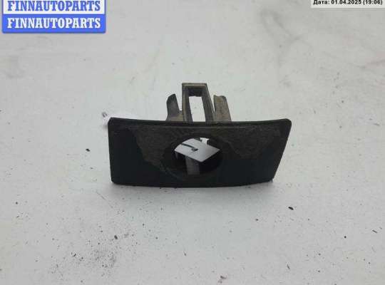 купить Кронштейн крепления на Volkswagen Passat B6