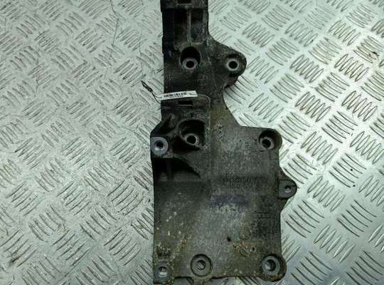 Кронштейн генератора AU1693203 на Audi A3 8P (2003-2012)