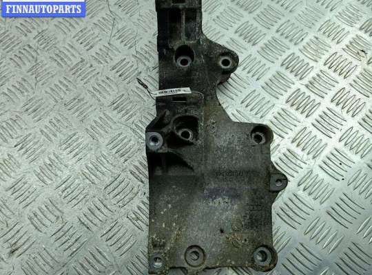 Купить Кронштейн генератора на Audi A3 8P (2003-2012) Кронштейн генератора AU1693203 на Audi A3 8P (2003-2012)