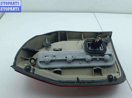 купить Фонарь задний правый на Opel Zafira A (1999-2005)