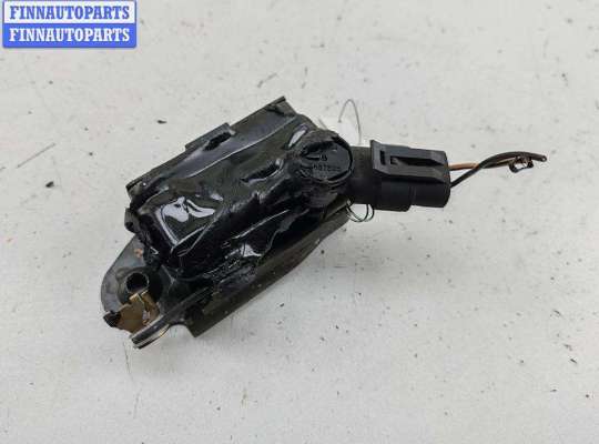 купить Замок багажника на Chrysler Voyager (1996-2000)