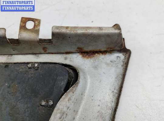 купить Решетка радиатора на Mercedes Vito-1 W638 (1996-2003)