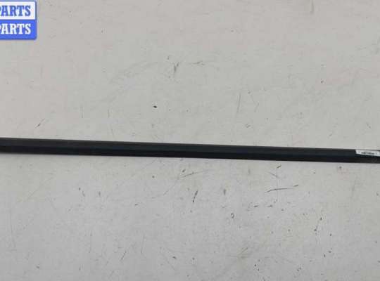 купить Молдинг двери передней правой на BMW 3 E36 (1991-2000)