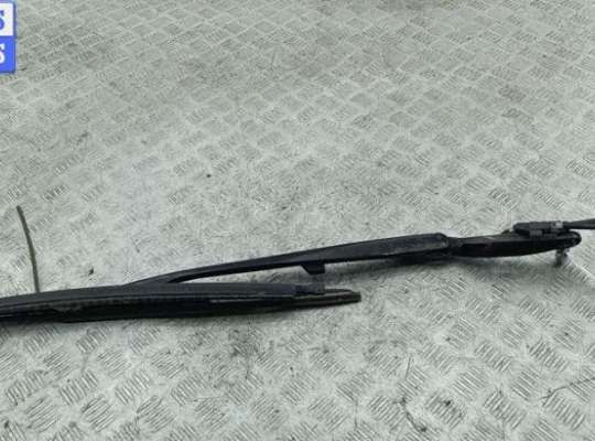 купить Щеткодержатель (поводок стеклоочистителя) передний на BMW 7 E65/E66 (2001-2008)