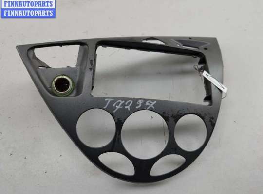купить Рамка магнитолы на Ford Focus I (1998-2005)