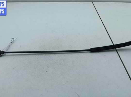 Трос капота на Volkswagen Passat B6 (3C)