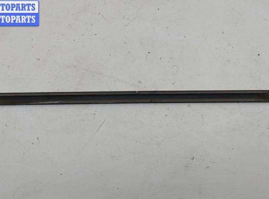 купить Молдинг двери задней левой на Ford Mondeo III (2000-2007)