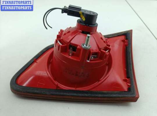 купить Фонарь крышки багажника левый на Volkswagen Passat B6