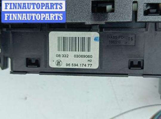 купить Кнопка аварийной сигнализации (аварийки) на Peugeot 308 T7 (2007-2013)