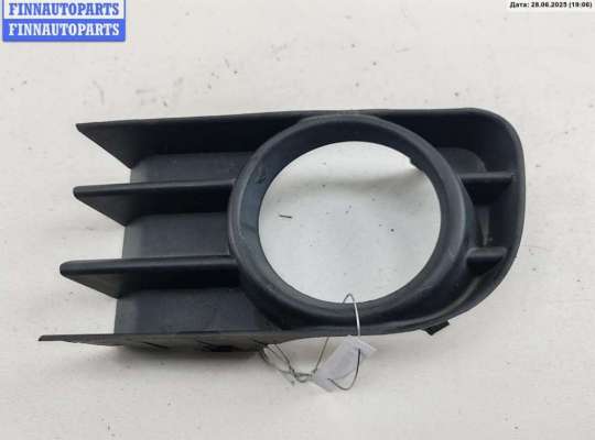купить Рамка фары противотуманной левой на Renault Megane II (2002-2008)