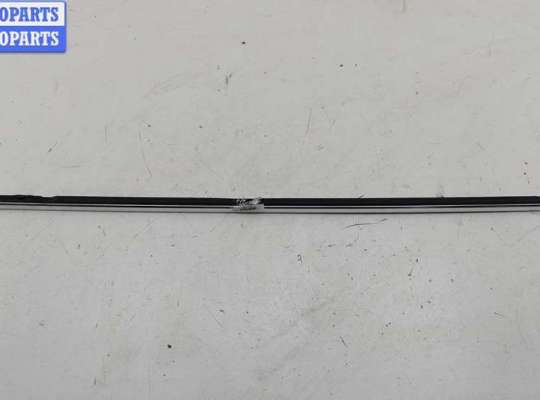 купить Молдинг стекла двери передней левой наружный на Volkswagen Passat B5+ (GP)