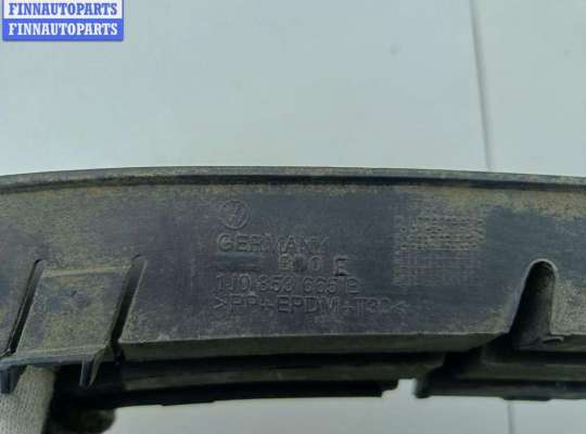 купить Решётка (заглушка) в бампер на Volkswagen Golf-4