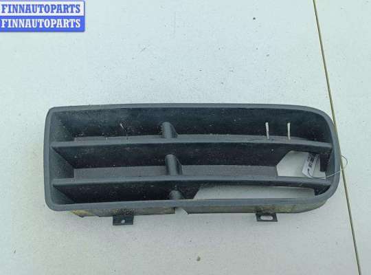 купить Решётка (заглушка) в бампер на Volkswagen Golf-4